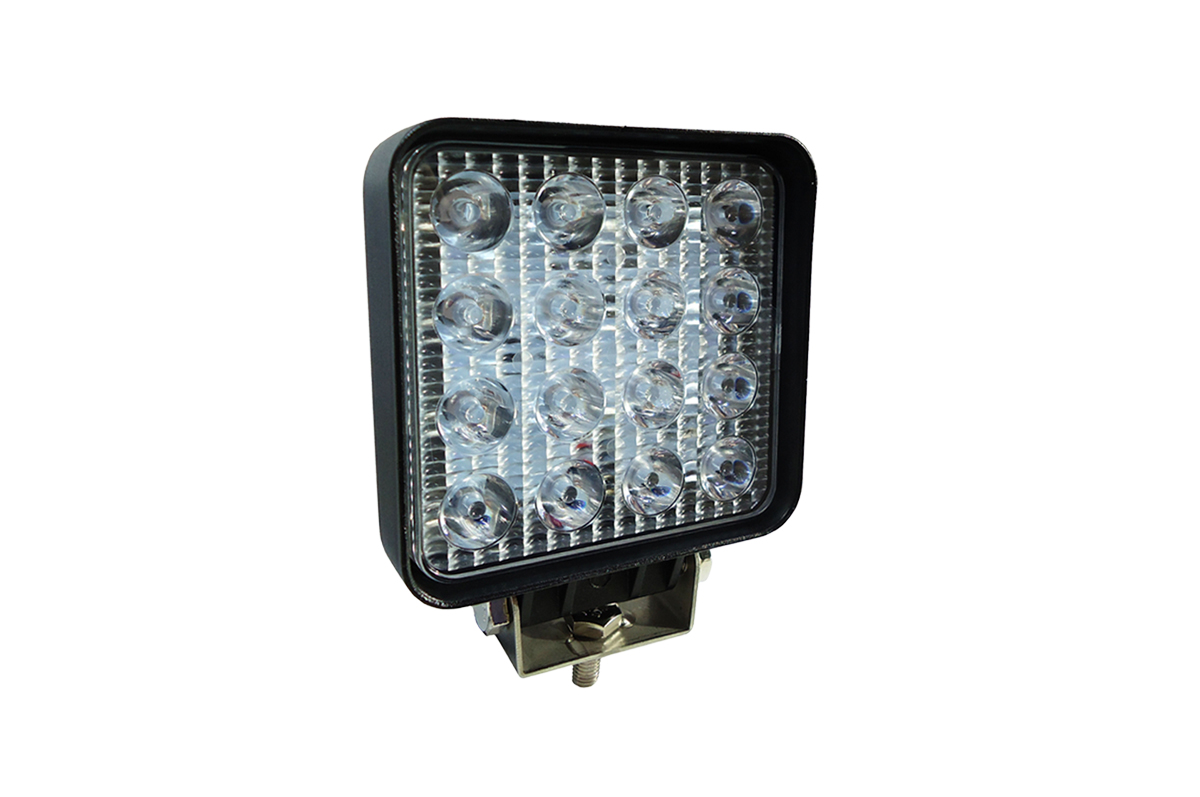 FAROL TRABALHO QUADRADO C/16 LED 48W P/MAQ. AGRICOLAS/TRA.