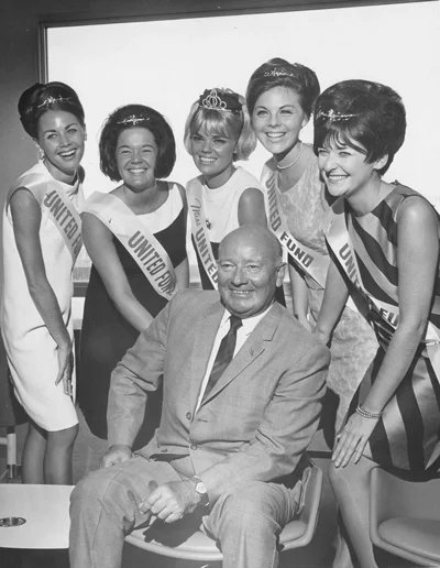 James L. Knight, the Miami Herald, the United Fund’s first Chairman with 5 women