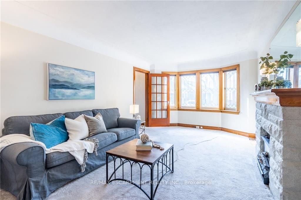 195 Wexford Ave S Hamilton 624,900 • IVANRE