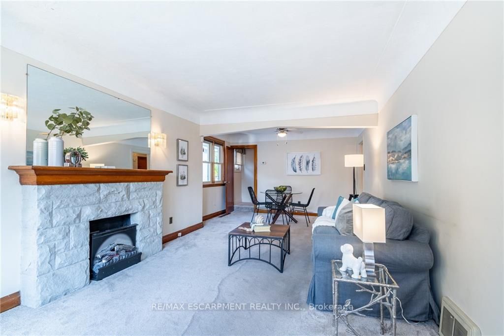 195 Wexford Ave S Hamilton 624,900 • IVANRE