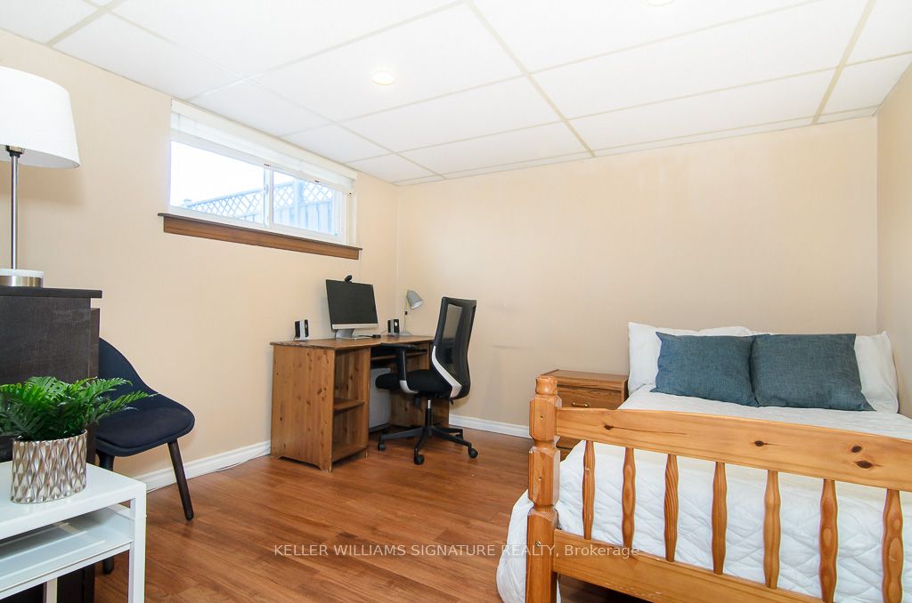 3096 Driftwood Dr Burlington 950,000 • IVANRE