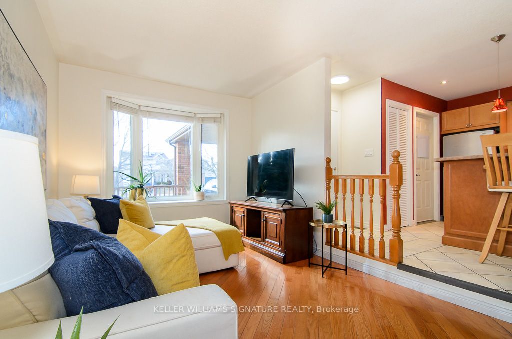 3096 Driftwood Dr Burlington 950,000 • IVANRE