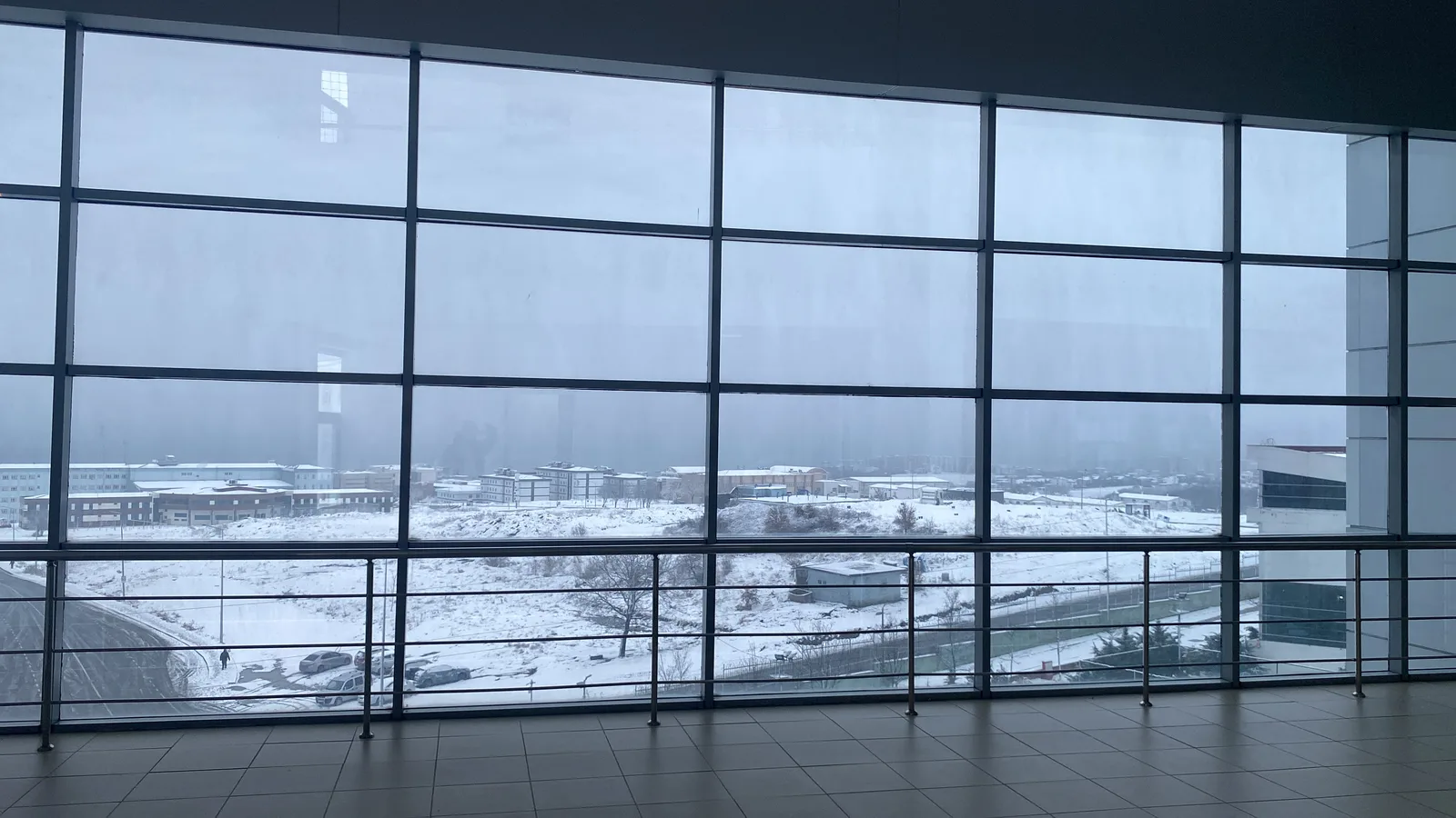 Kampüsün kar yağmış hali