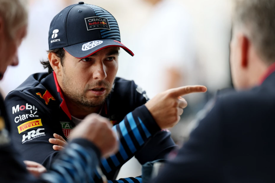 Checo Pérez evalúa su futuro en la Fórmula 1 tras salida de Red Bull