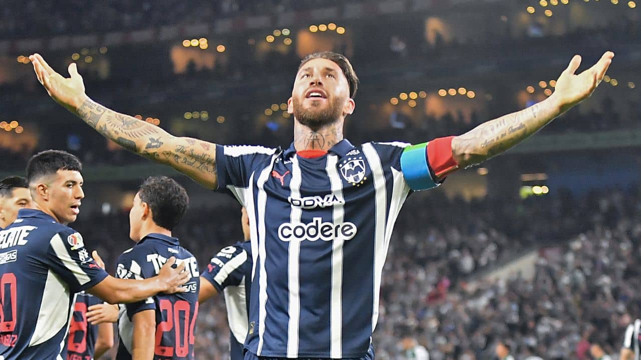 ESTALLA EL GIGANTE DE ACERO