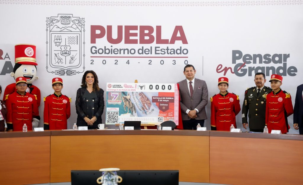 Lotería Nacional y Gobierno del Estado develan Billete Conmemorativo a la Batalla de Puebla