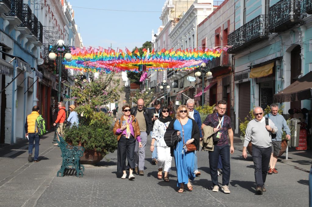 Exhorta el Ayuntamiento de Puebla tomar medidas para evitar golpes de calor por altas temperaturas en la capital poblana