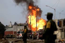 Invierten 15 mdp para viviendas de damnificados por explosión en San Pablo Xochimehuacan.