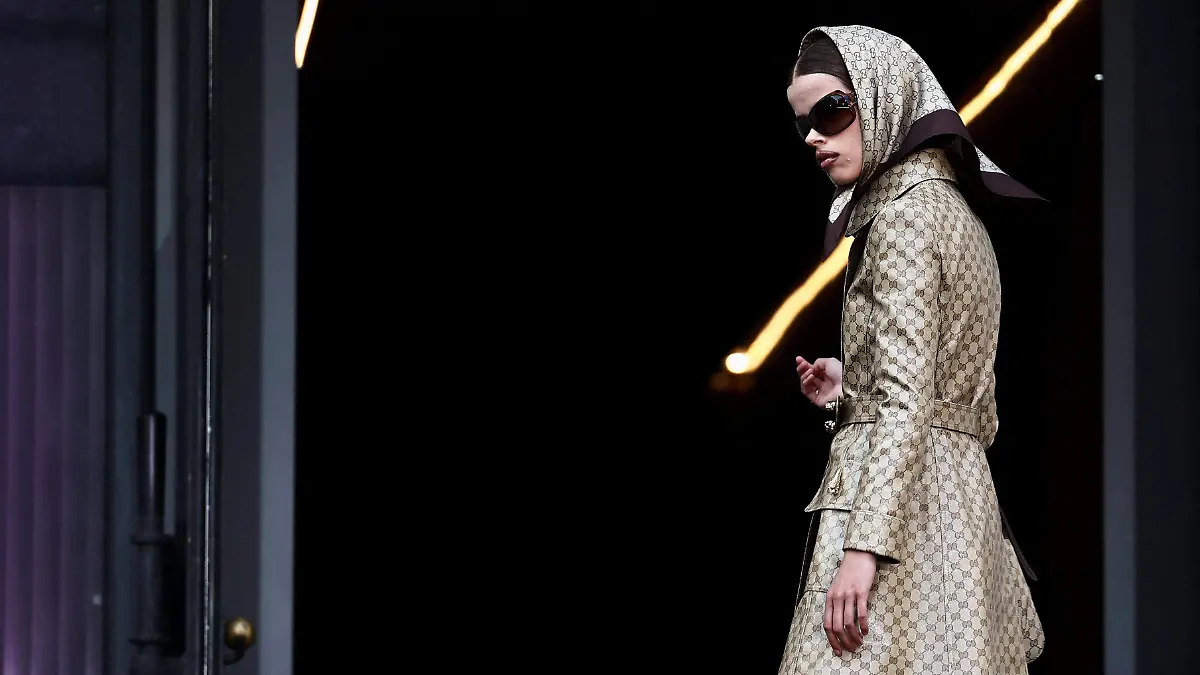 Gucci presenta cortometraje satírico en la Semana de la Moda de Milán