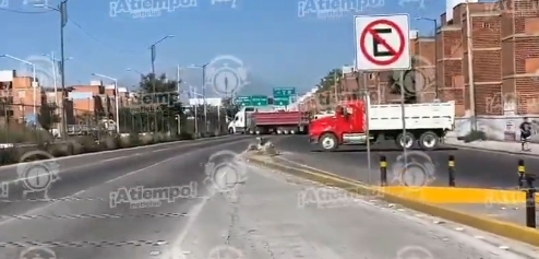Transportistas bloquea el Periférico Ecológico y la 7 sur
