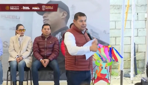 this is an alt image