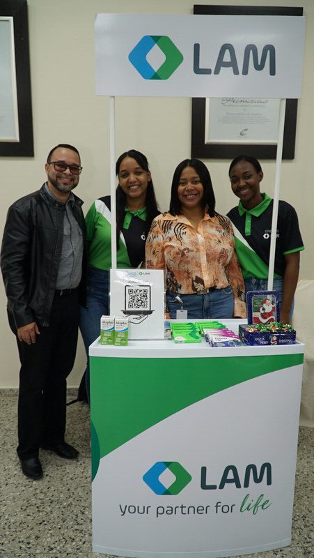 UNPHU celebra el Día Nacional del Farmacéutico con feria de empleos y panel sobre el sector