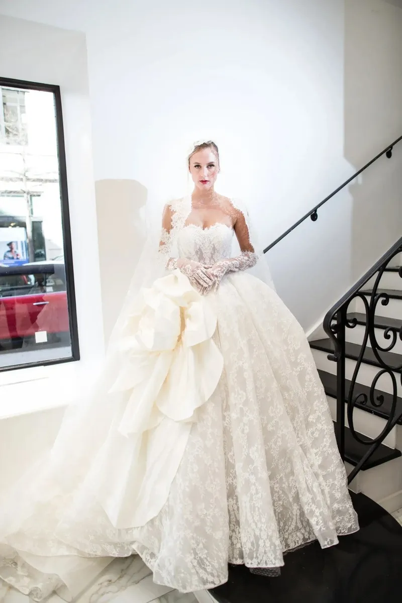 10001 by Esé Azénabor, ball gown wedding dress