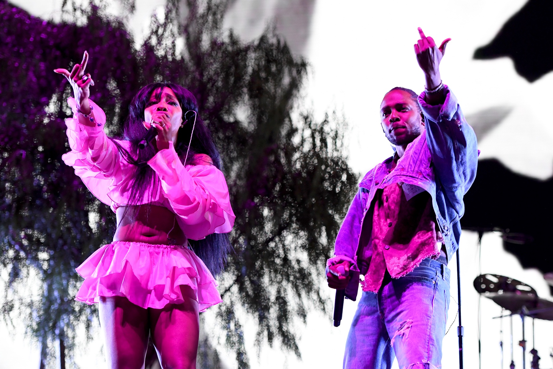 Particle: Kendrick Lamar to Make History as First Solo Rapper to ...