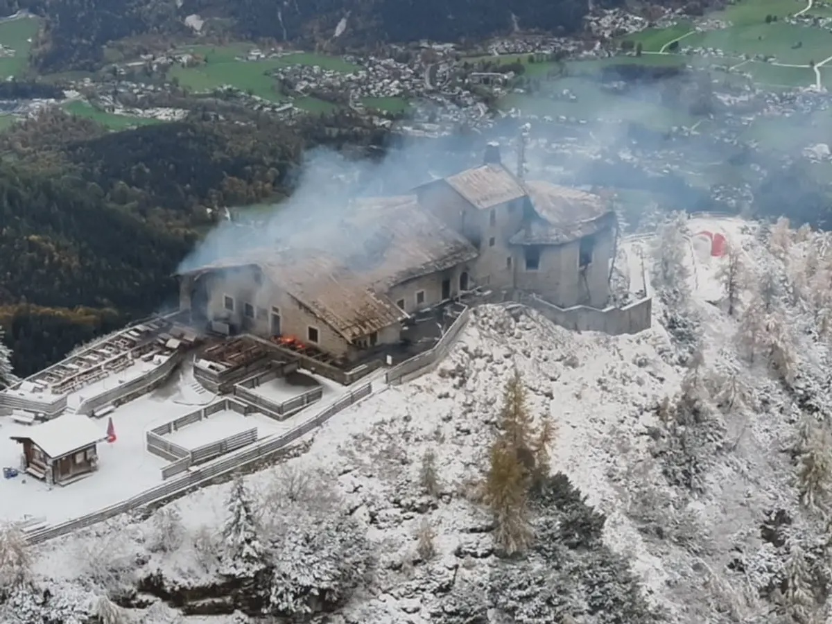Particle: Fire Ravages Hitler’s Eagle’s Nest in Bavarian Alps
