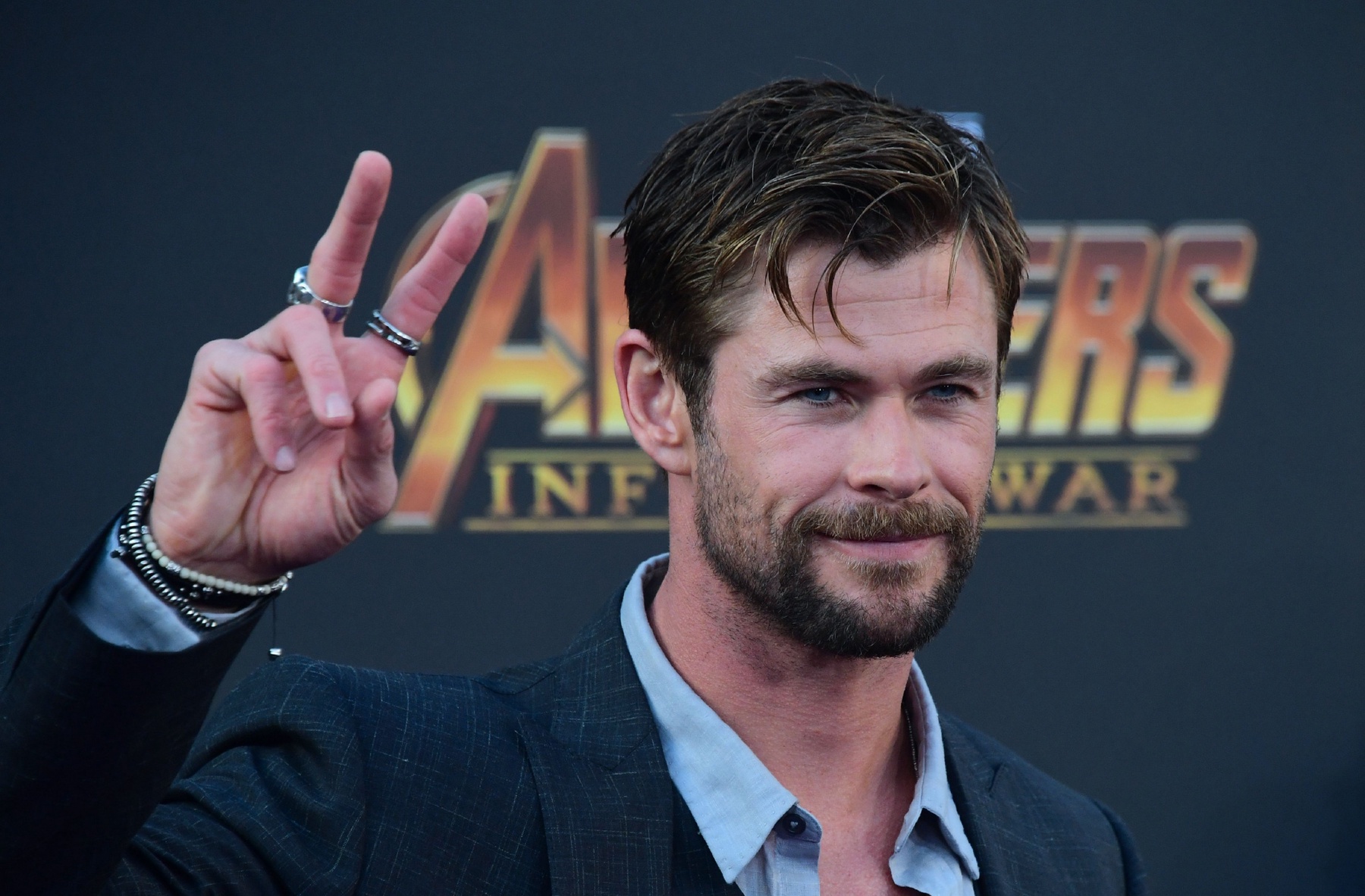 Particle News: Chris Hemsworth’s Emotional Thor Tribute Prompts ...