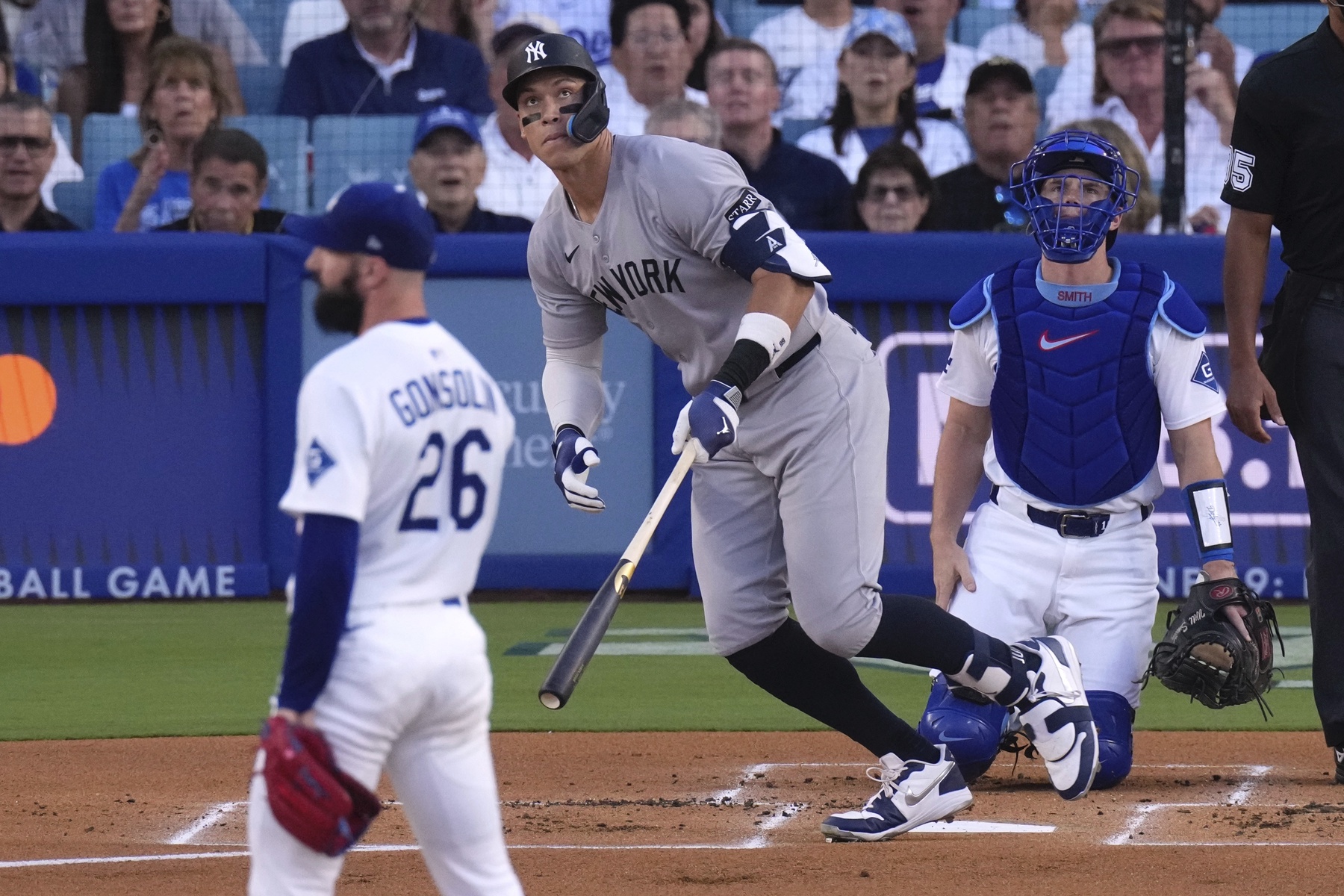 Particle News: Dodgers Dominate Yankees in Back-to-Back Blowouts as ...