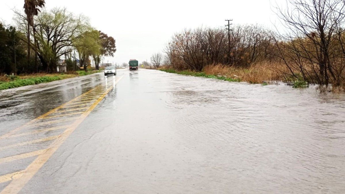 Particle: Flooding and Crashes Trigger Multiple Road Closures Across ...