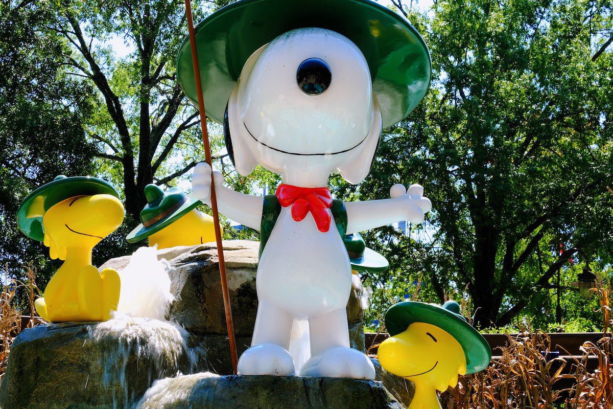 Particle: Six Flags Extends Peanuts License Through 2030, Preserving ...