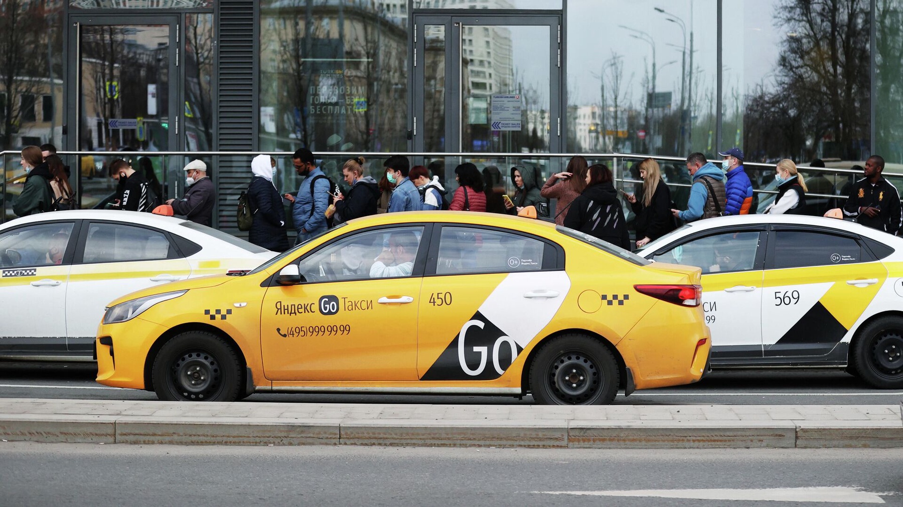 Particle: Russia Publishes Preliminary Taxi-Eligible Car List, Plans ...