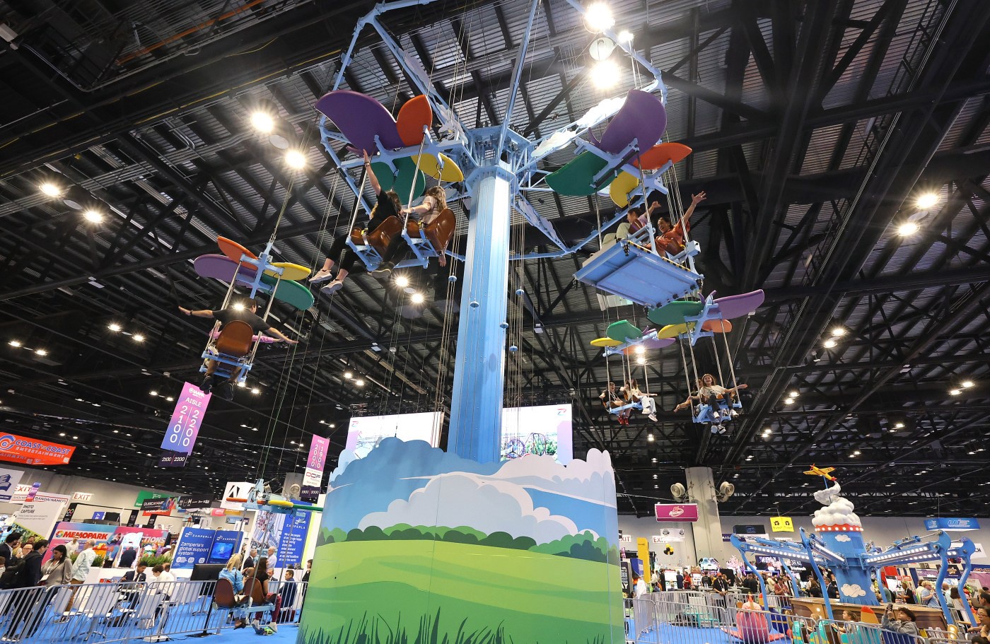 Particle News: IAAPA Expo Unveils Accessibility-First Ride and New ...