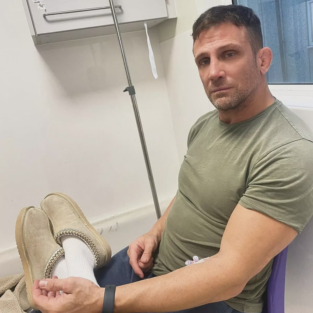 Particle News: Alex Reid Hospitalized With Suspected Brain Bleed as CT ...