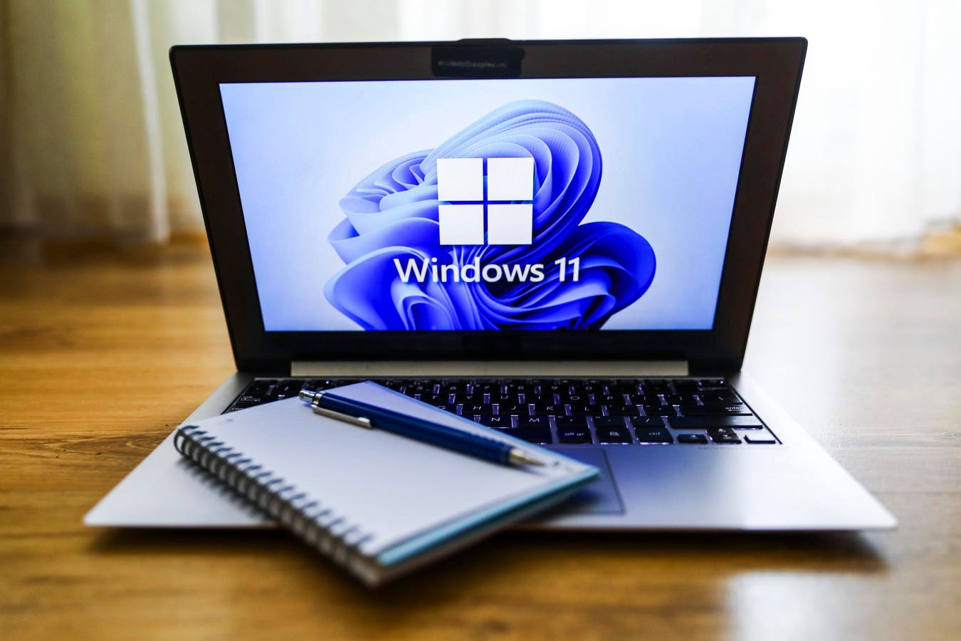 Particle: Microsoft Releases Windows 11 KB5072033, Capping 2025 With ...