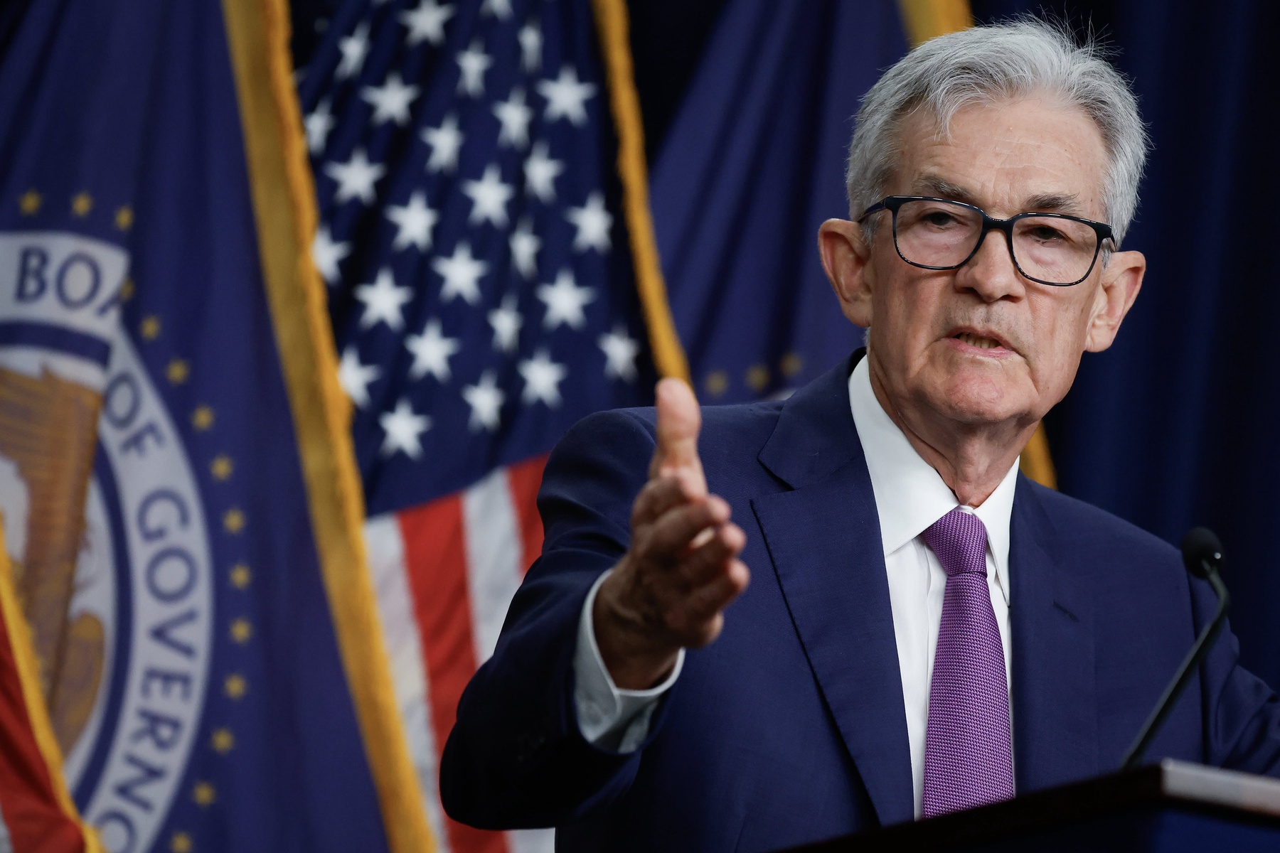 Fed Maintains Interest Rates Amid Cooling Inflation, Projects Only One Cut in 2024