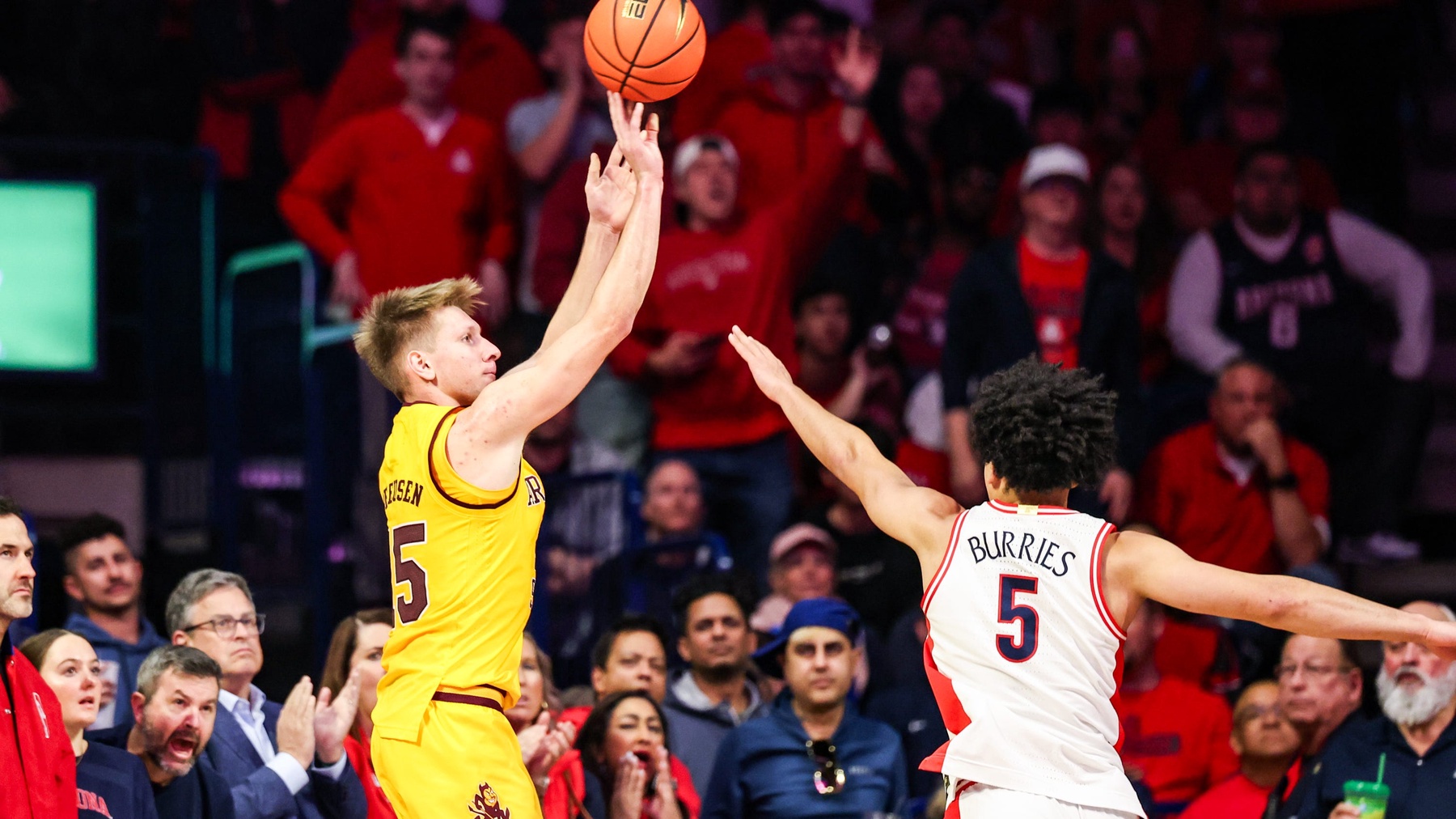 Particle: No. 1 Arizona Visits ASU Seeking Record Start in Rivalry Rematch
