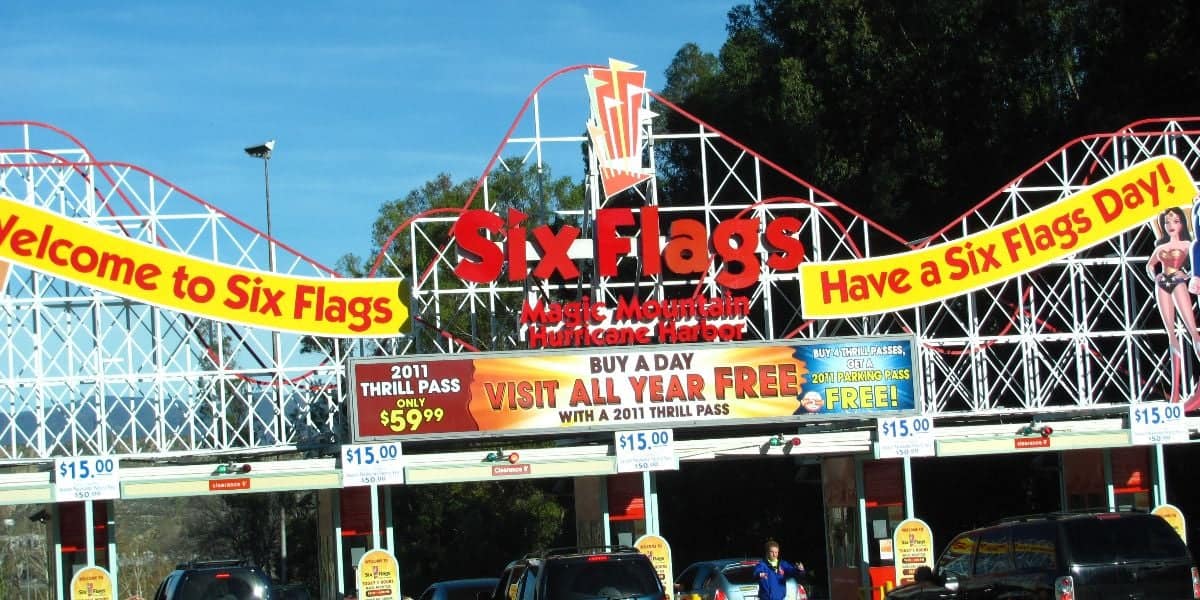 Particle: Six Flags Magic Mountain Closes for Weather With Tickets ...