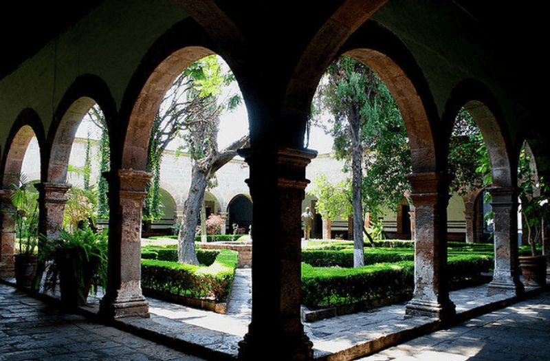 Conservatorio de las Rosas