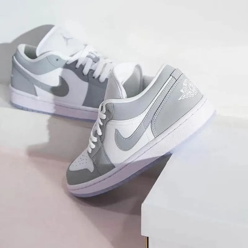 Air Jordan 1 Low Wolf Grey - Urbantreks 