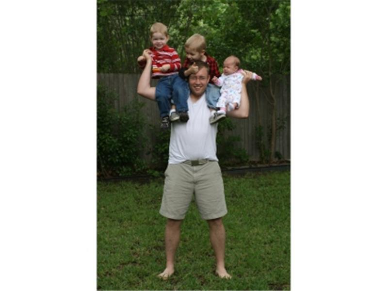 Most People Held Above Shoulder Level At Once