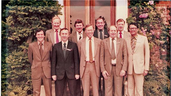 Most Consecutive Annual Reunions Of A Management Training Syndicate