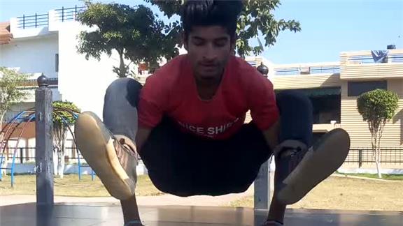 Most Consecutive Spider Hops