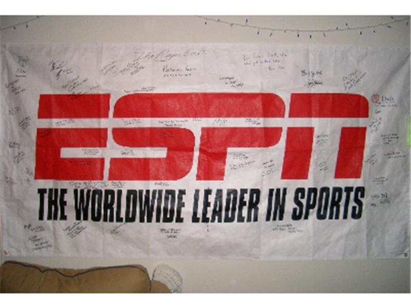 Most Signatures On A Banner