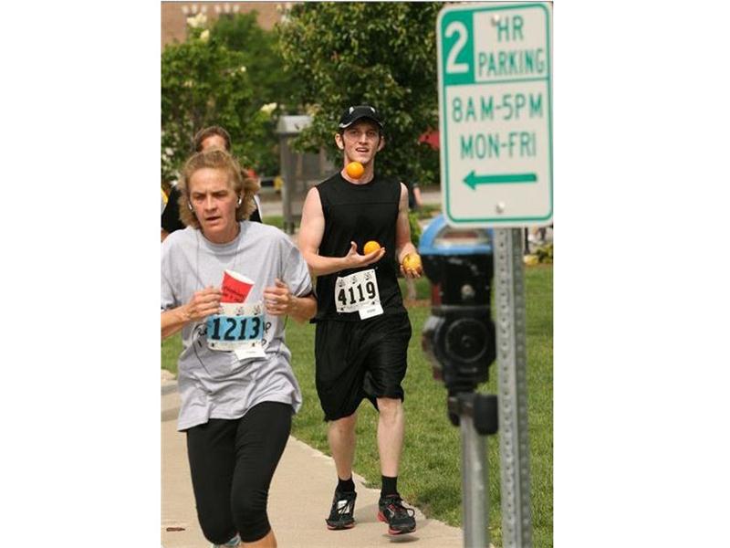 Fastest Time To Run A 5K Race While Juggling Three Pieces Of Fruit