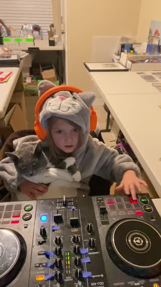 World\'s Youngest DJ (Female)