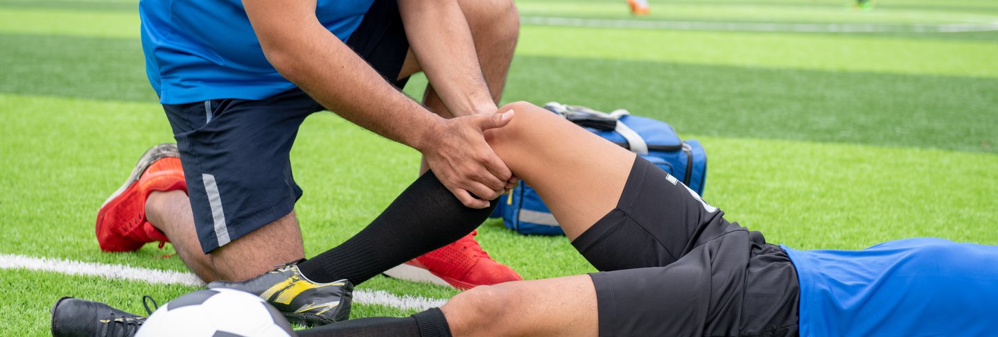 lesiones-mas-comunes-en-el-futbol.jpeg