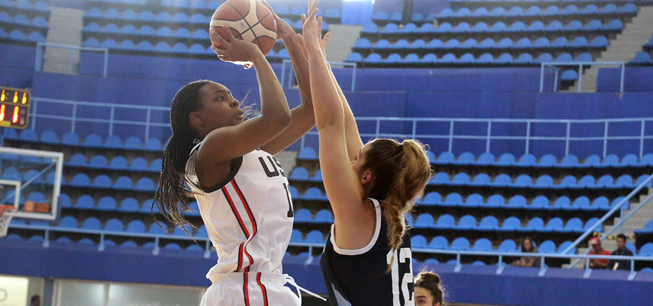 NaLyssa Smith USA Basketball(09)