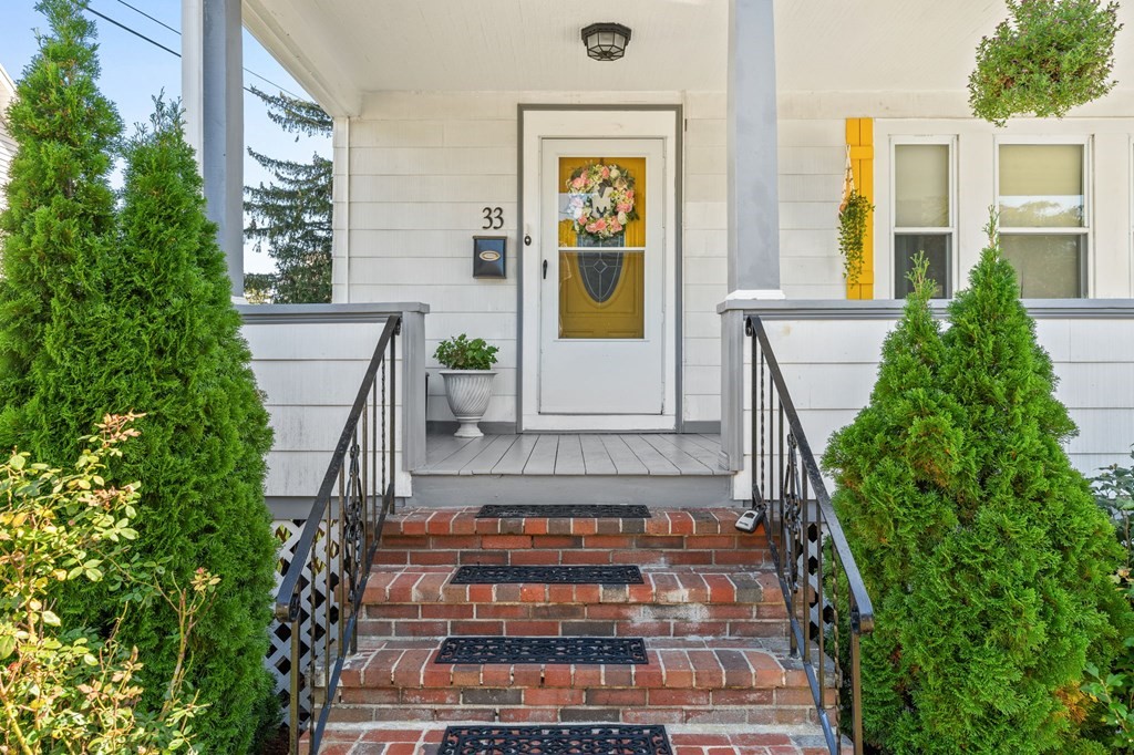 House 1914038230