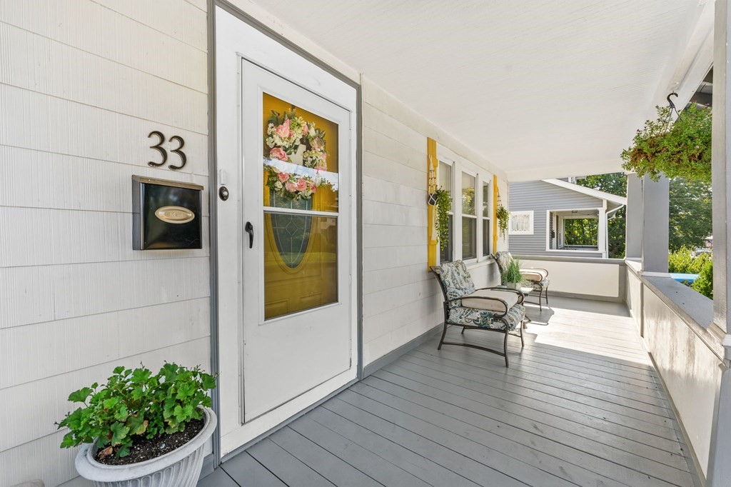 House 1914038246