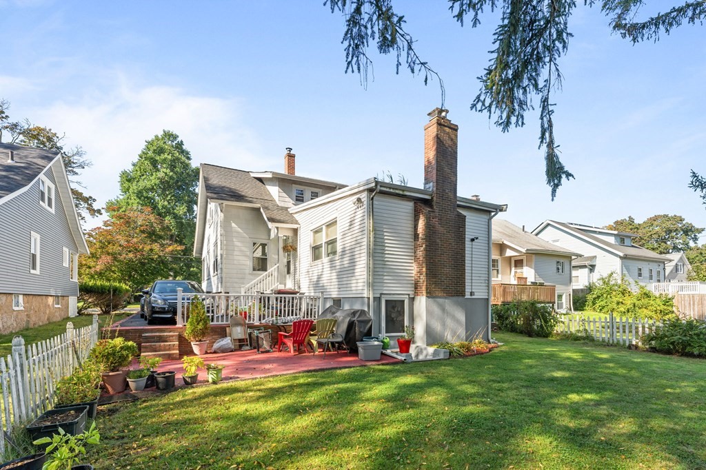 House 1914038573