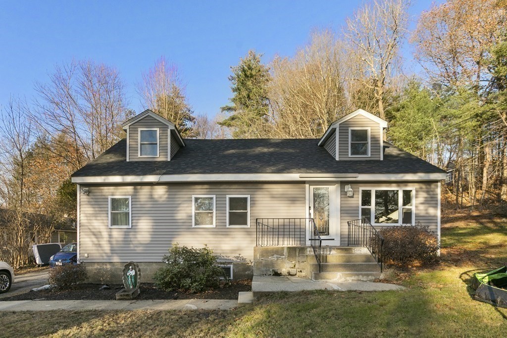 61 Patten Dr. MLS 73182810. Danielle Comella Marlborough Real Estate