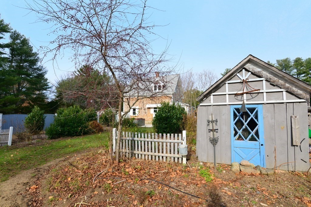 House 1958591457