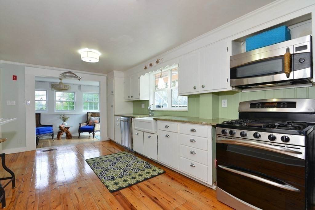 House 1958591549