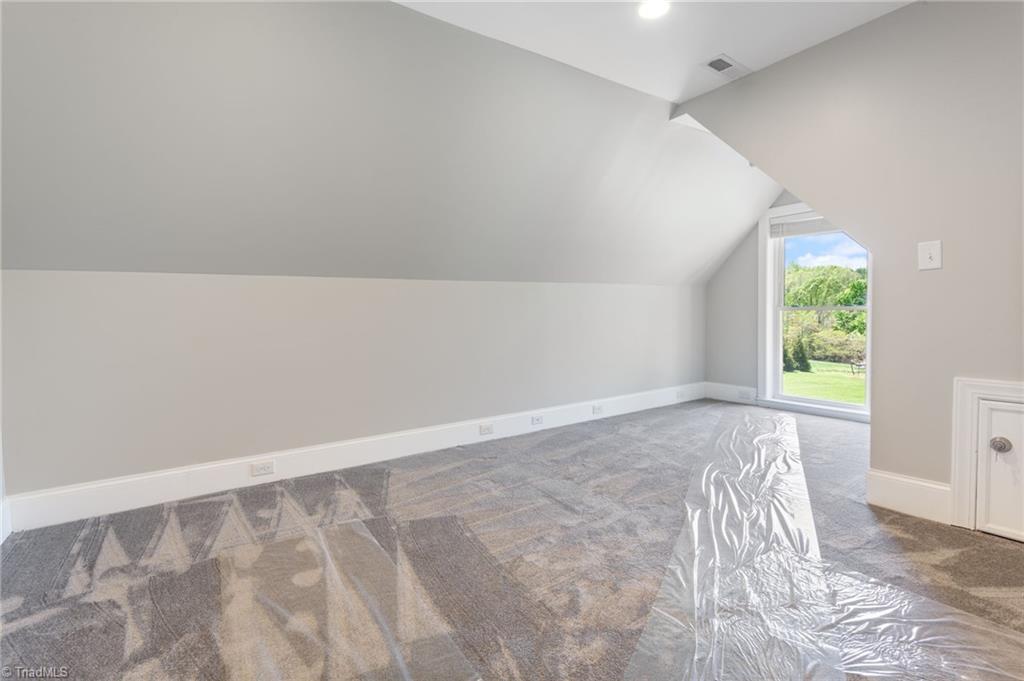House 1963123857