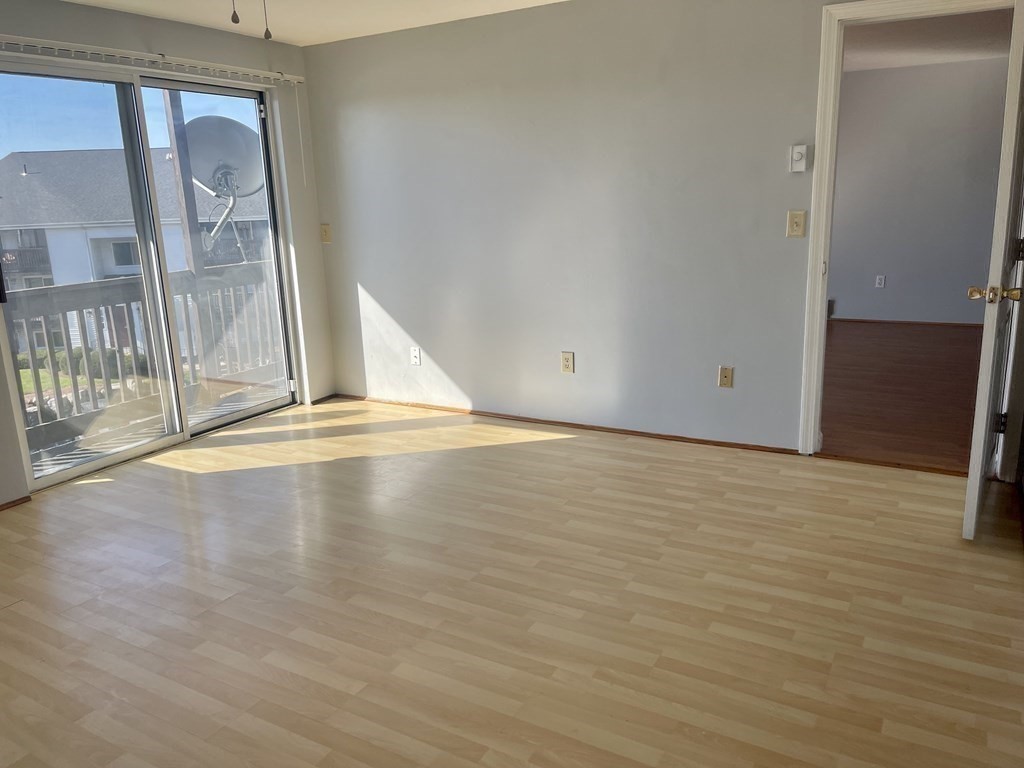 House 1964772048