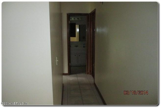 House 1992330281