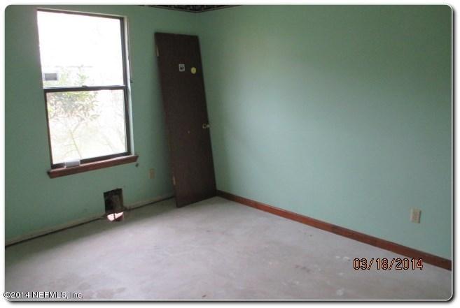 House 1992330552